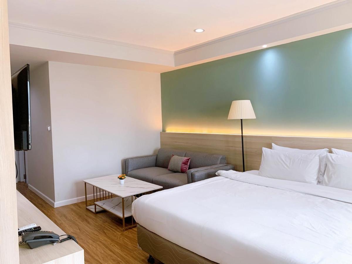 Deluxe Suite